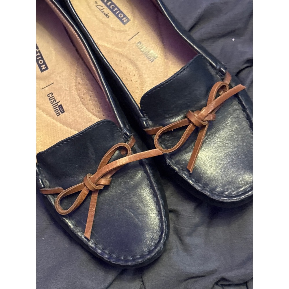 Clarks Collection Women's Navy Blue Leather Moccasin Loafers Bow Size 6.5 M - Picture 6 of 9